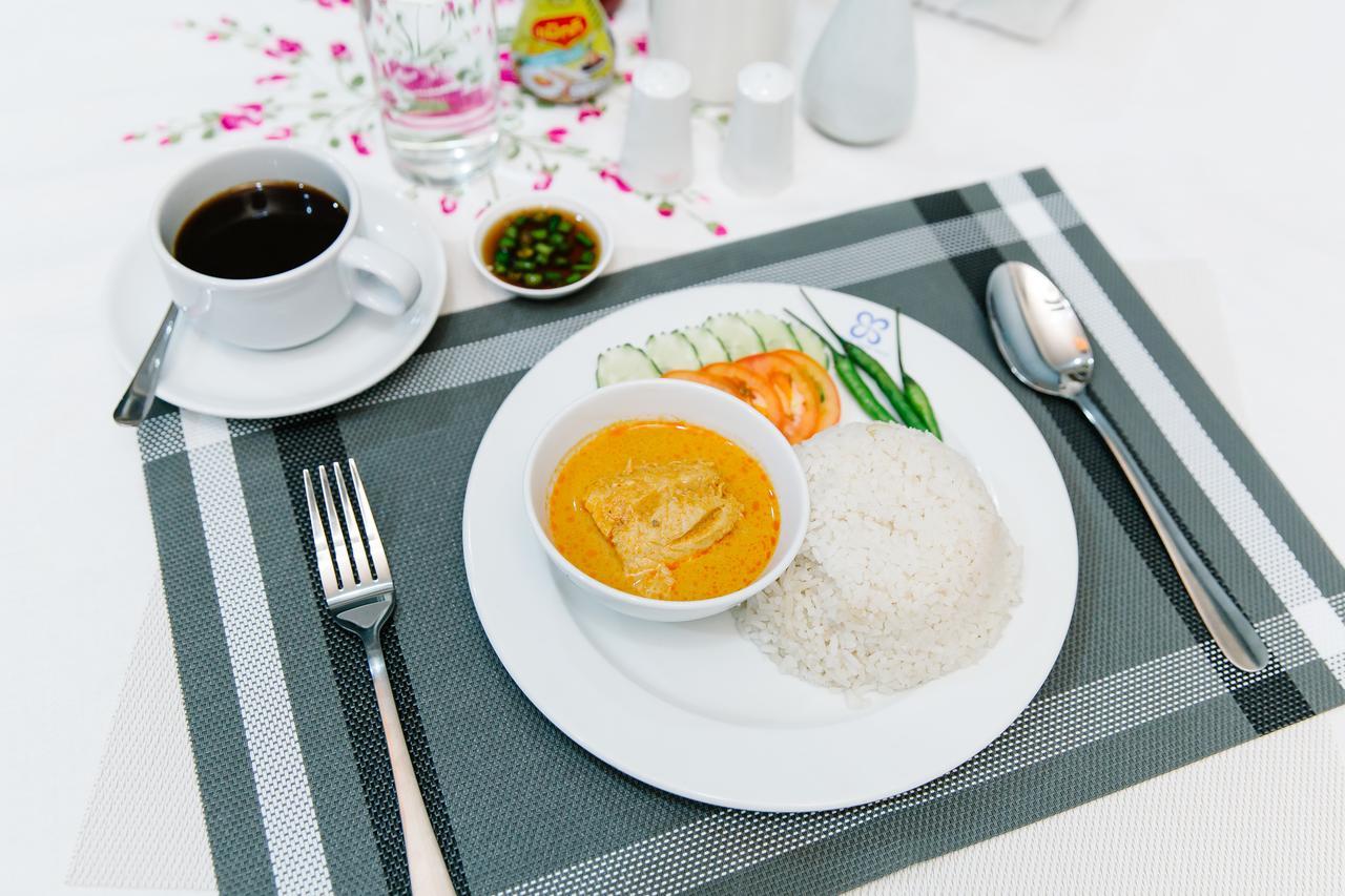 신키앗 타니 호텔 사툰 외부 사진